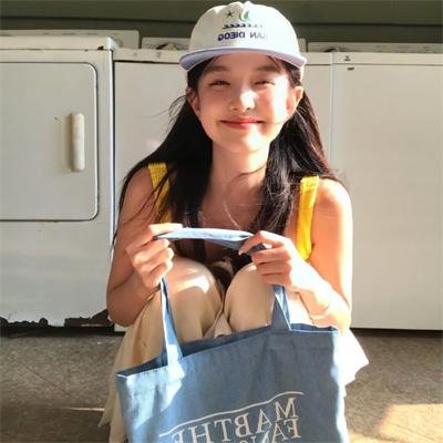 画框女人